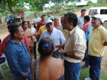 Habitantes efectuaron una asamblea con el alcalde Muñiz.