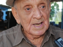 Carlos Guede músico con 60 años de trayectoria musical.
