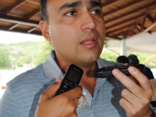 Alcalde Gustavo Muñiz.  