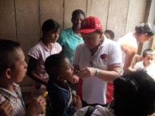 Dra. Elsy de Muñiz en jornada de atención de salud, en Campo Bolivariano.