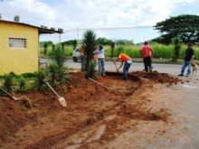 Habitantes de las Guarataras trabajan para el beneficio de su comunidad