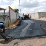 Gracias al aporte significativo del ministro Diosdado Cabello, comunidades de Piar reciben asfaltados.