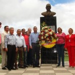 Ofrendas Florales ante el busto del Generalísimo Francisco de Miranda