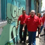 El gobernador Rangel y alcalde Muñiz inspeccionando la Casa Verde